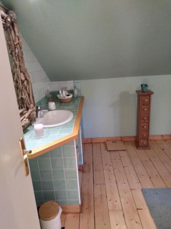 Bed and Breakfast Les Dames De La Saugiat Le Fied Exterior foto