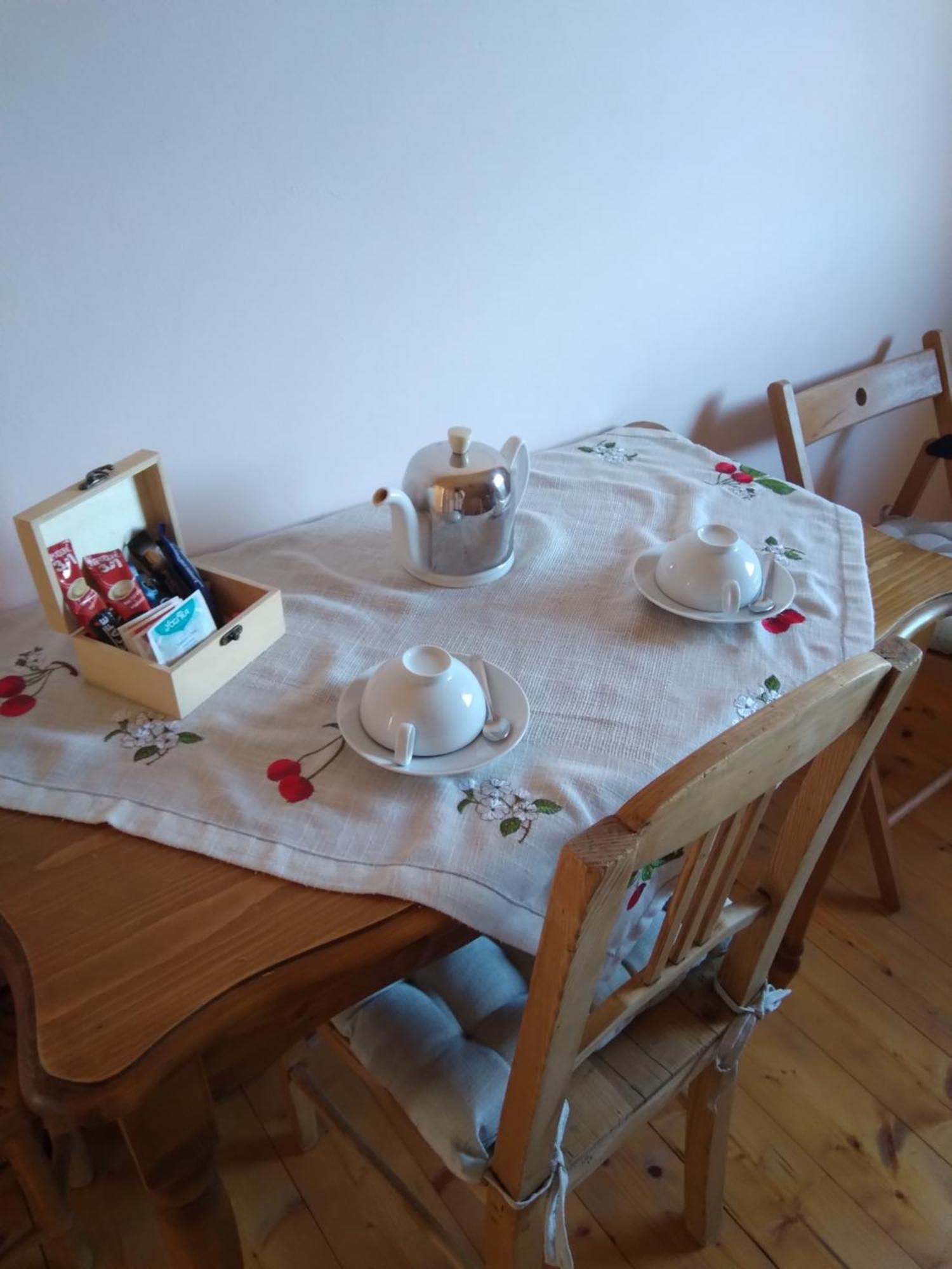 Bed and Breakfast Les Dames De La Saugiat Le Fied Exterior foto