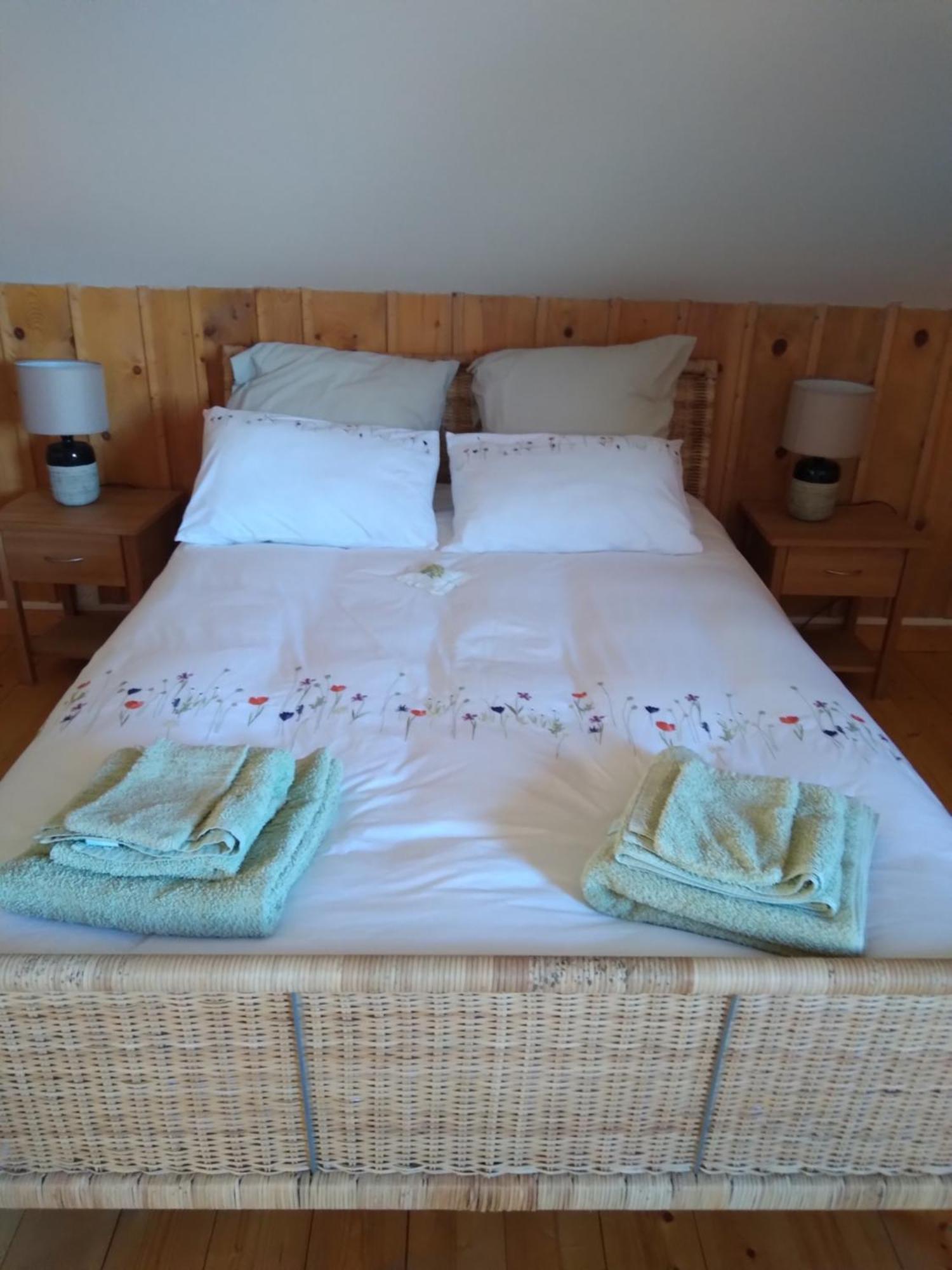 Bed and Breakfast Les Dames De La Saugiat Le Fied Exterior foto